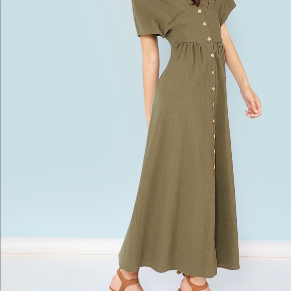 Amelia olive green buttons maxi dress - Picture 2 of 3